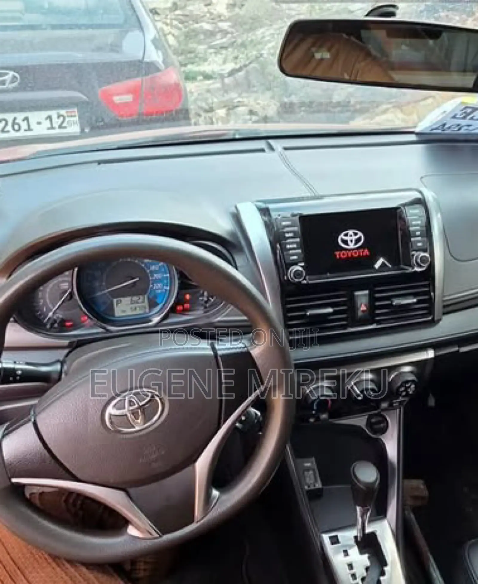 Toyota Yaris 2016 Red