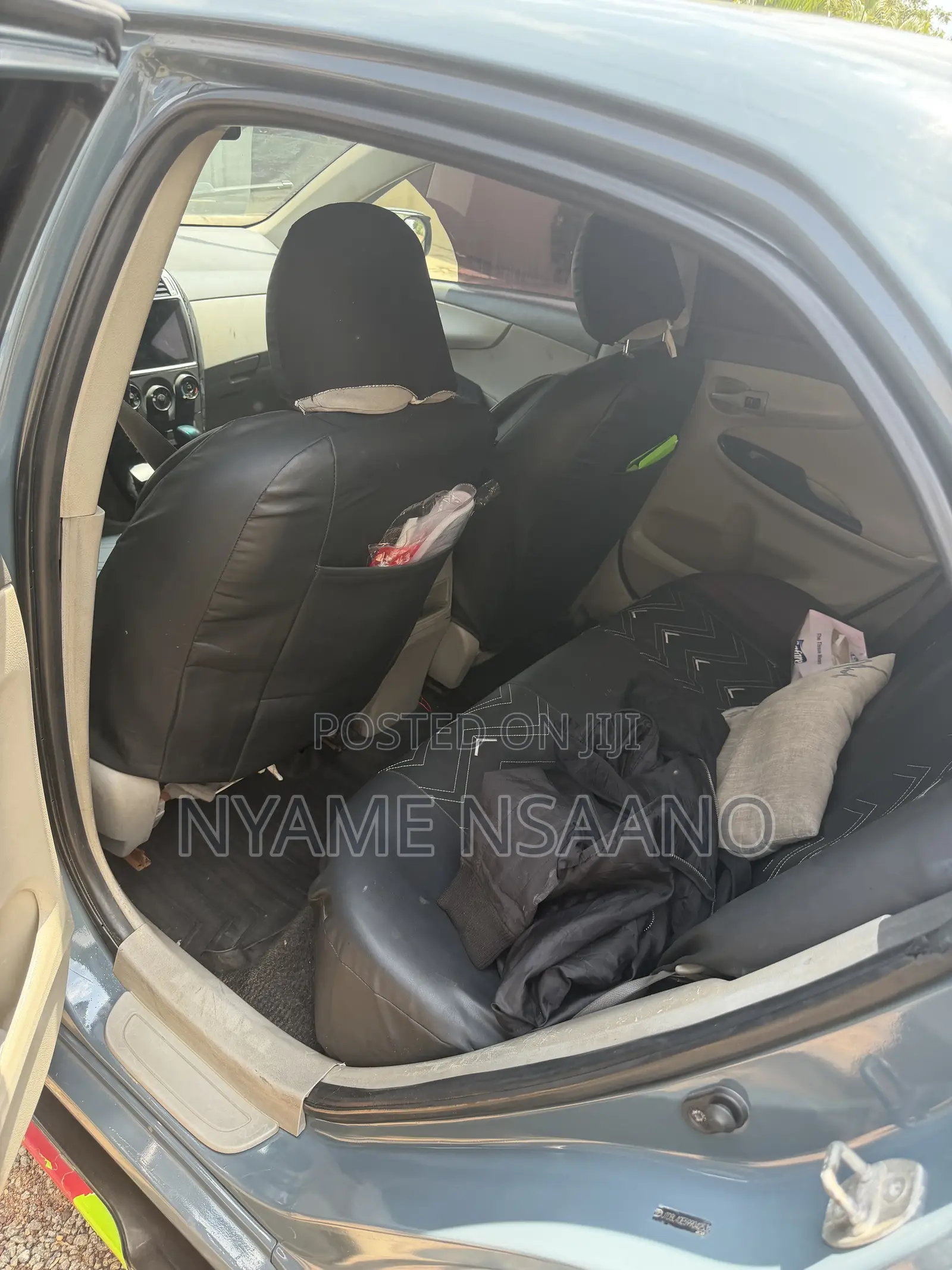 Toyota Corolla LE 4dr Sedan (1.8L 4 cyl 4A) 2009 Gray