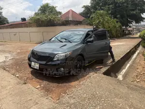 Toyota Corolla LE 4dr Sedan (1.8L 4 cyl 4A) 2009 Gray