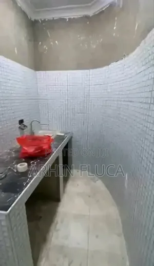 1bdrm Apartment in Ahrin, Parakuo Estate for rent