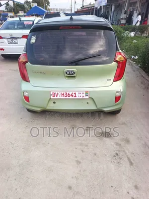 Kia Morning 2013 Green