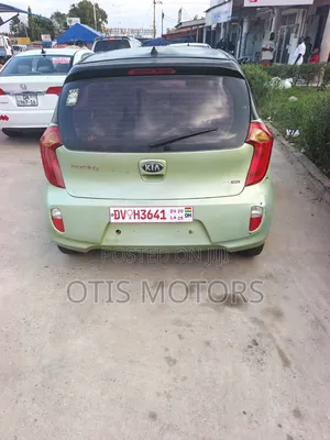 Kia Morning 2013 Green