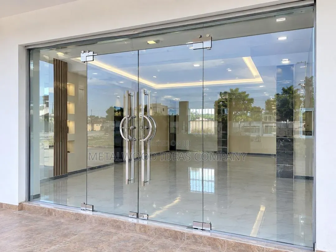 Professional Frameless Glass Installation