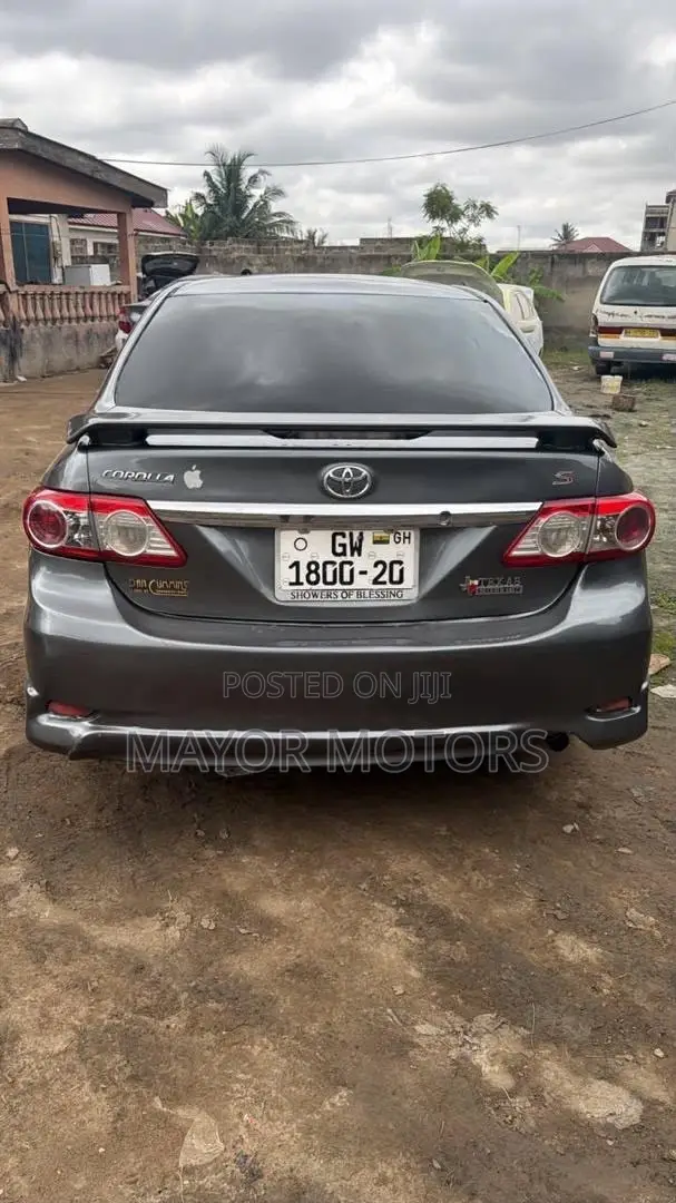 Toyota Corolla S 4dr Sedan (1.8L 4cyl 4A) 2012 Gray