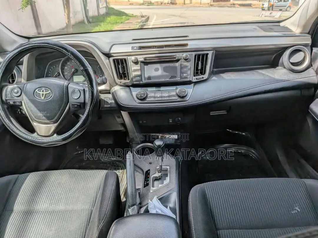 Toyota RAV4 XLE AWD (2.5L 4cyl 6A) 2016 Black