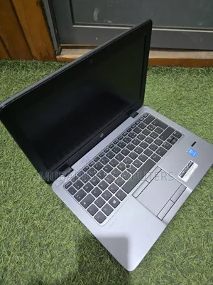 Laptop HP EliteBook 820 G1 8GB Intel Core i7 HDD 500GB