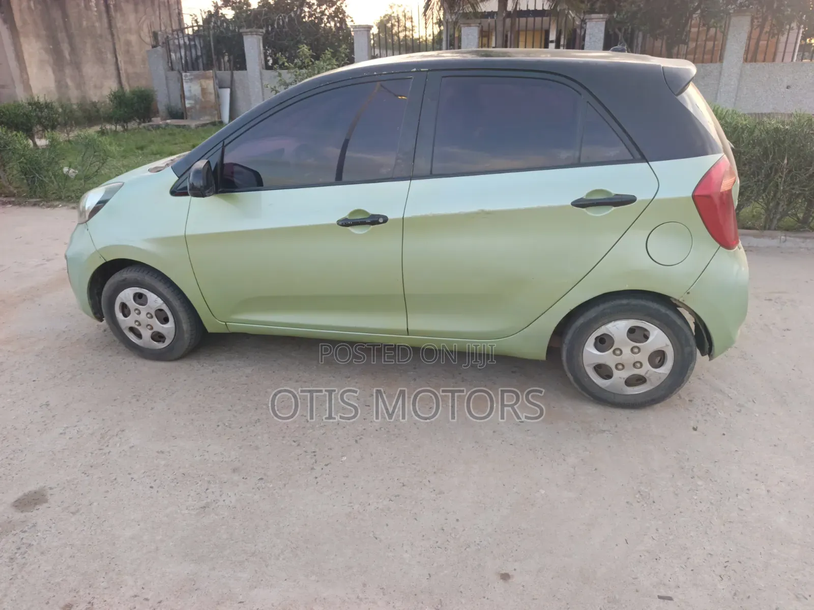 Kia Morning 2013 Green