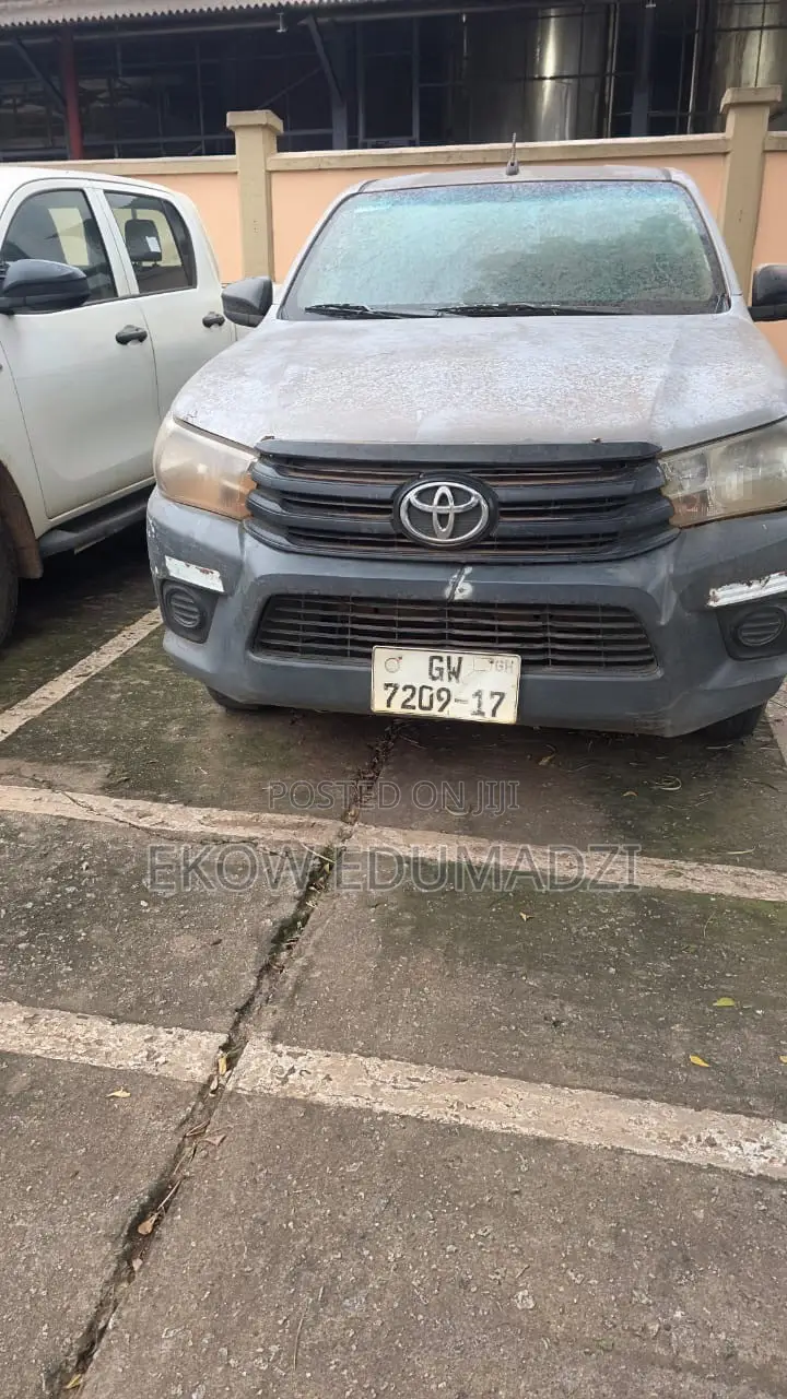 Toyota Hilux Revo Double Cab Deisel 2.8 AWD 2017 White