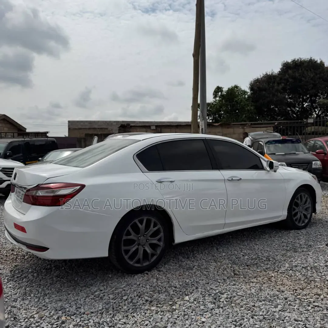 Honda Accord EX 4dr Sedan FWD (2.4L 4cyl 2A) 2016 White