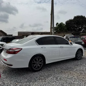Honda Accord EX 4dr Sedan FWD (2.4L 4cyl 2A) 2016 White