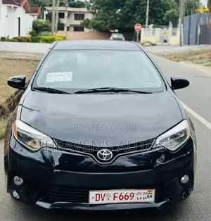 Toyota Corolla 2015 Black