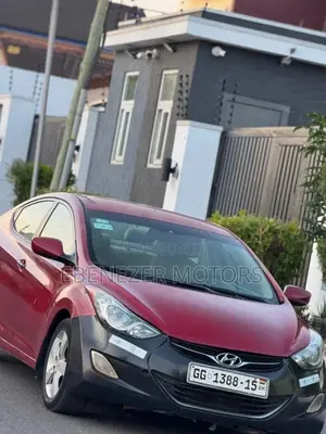 Hyundai Elantra 2012 Red