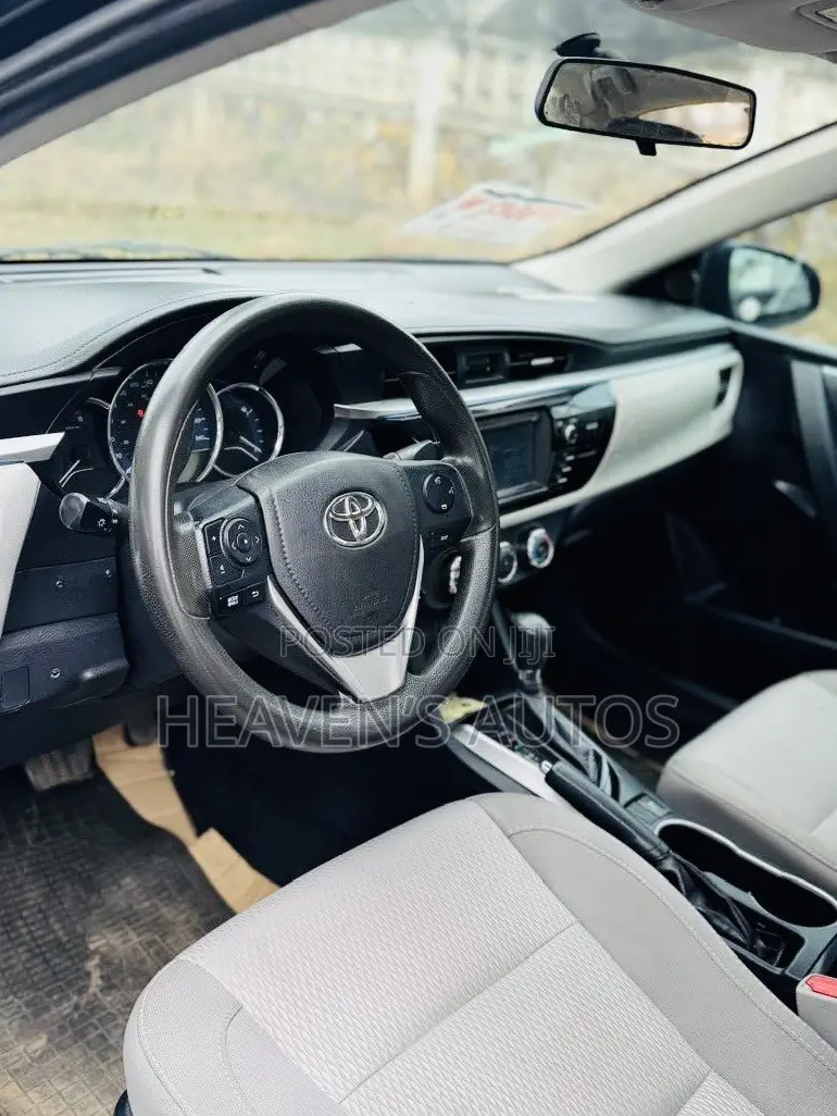 Toyota Corolla 2015 Black