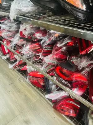 Dealers in Mercedes Benz Taillights and Headlights