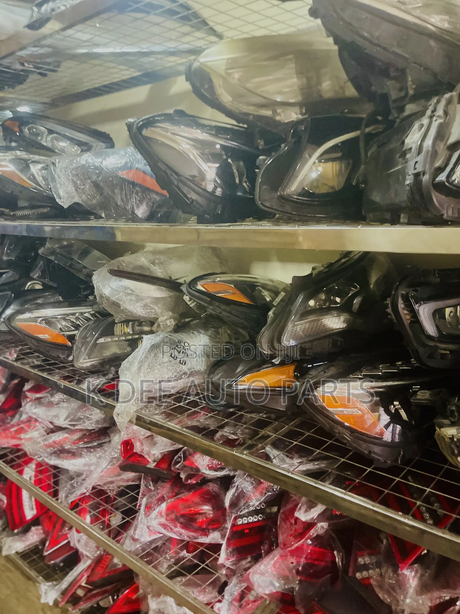 Dealers in Mercedes Benz Taillights and Headlights