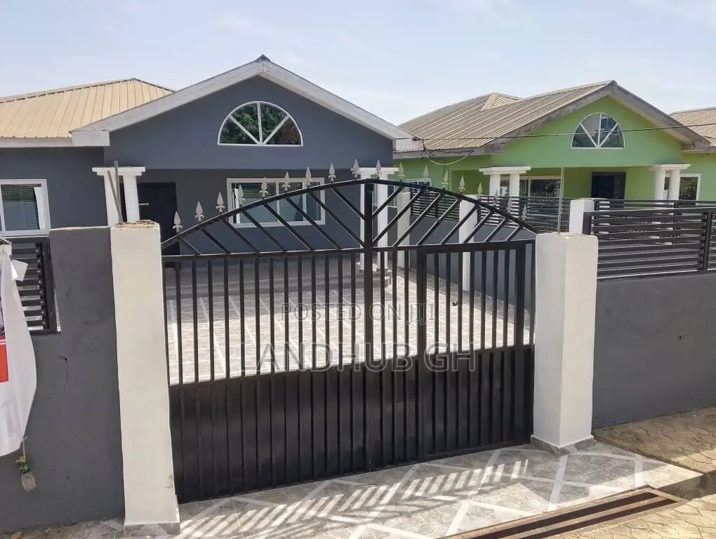 3bdrm House in Bluetop Estate for sale
