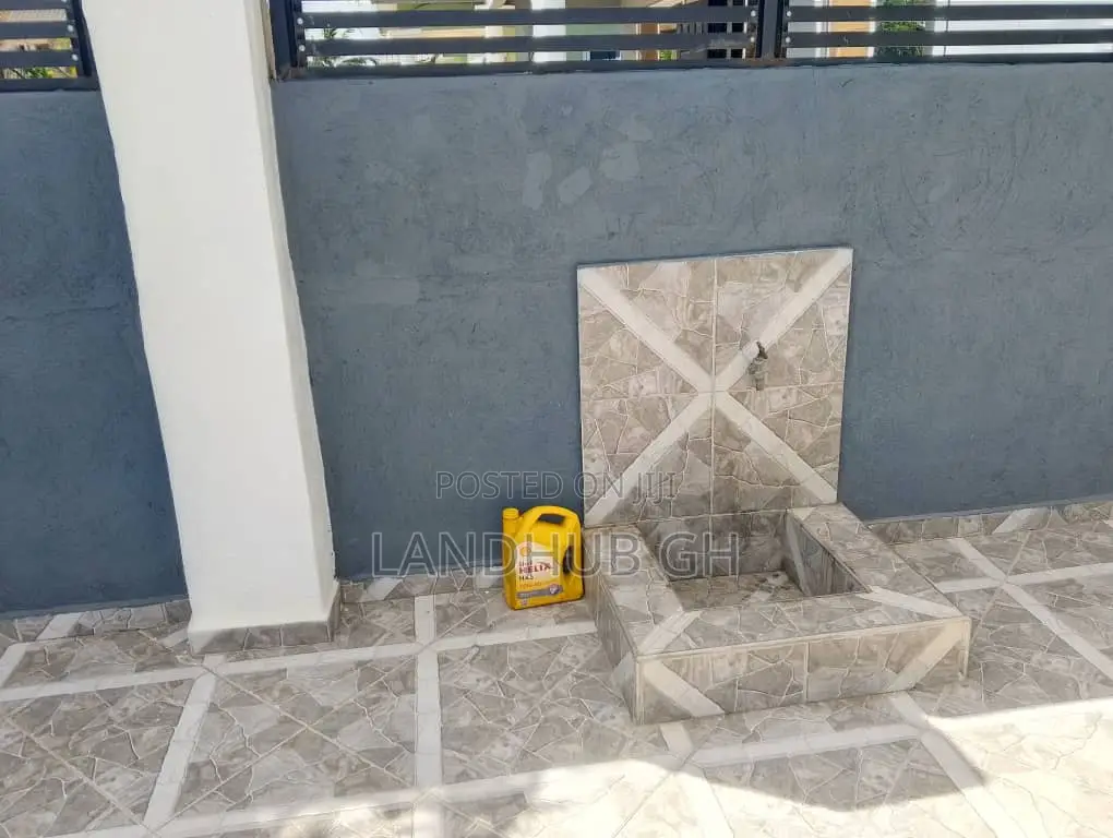 3bdrm House in Bluetop Estate for sale