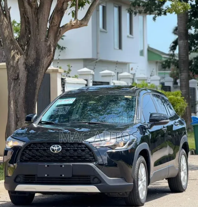 Toyota Corolla Cross XLE AWD 2023 Black