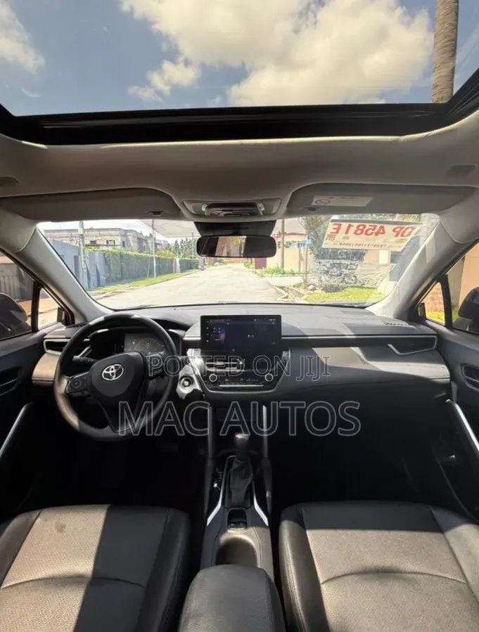 Toyota Corolla Cross XLE AWD 2023 Black