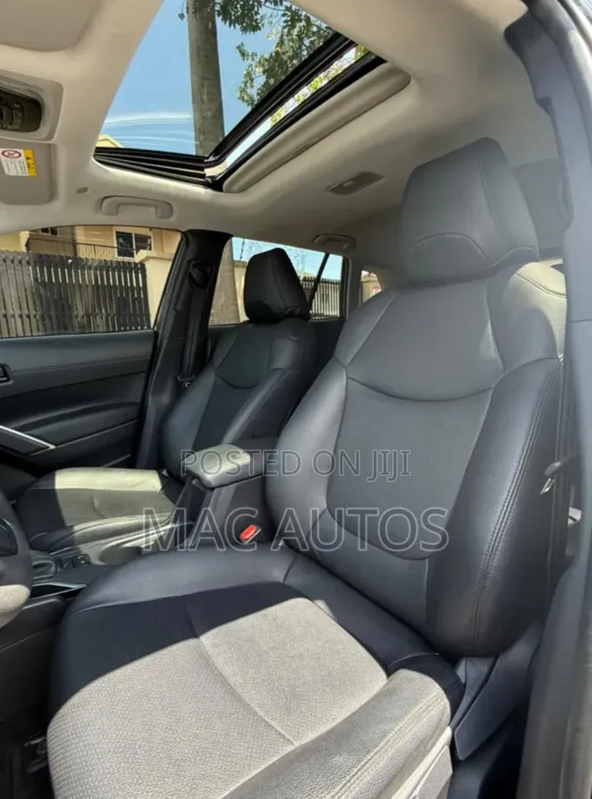 Toyota Corolla Cross XLE AWD 2023 Black