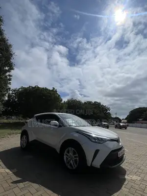 Toyota C-HR 2022 White