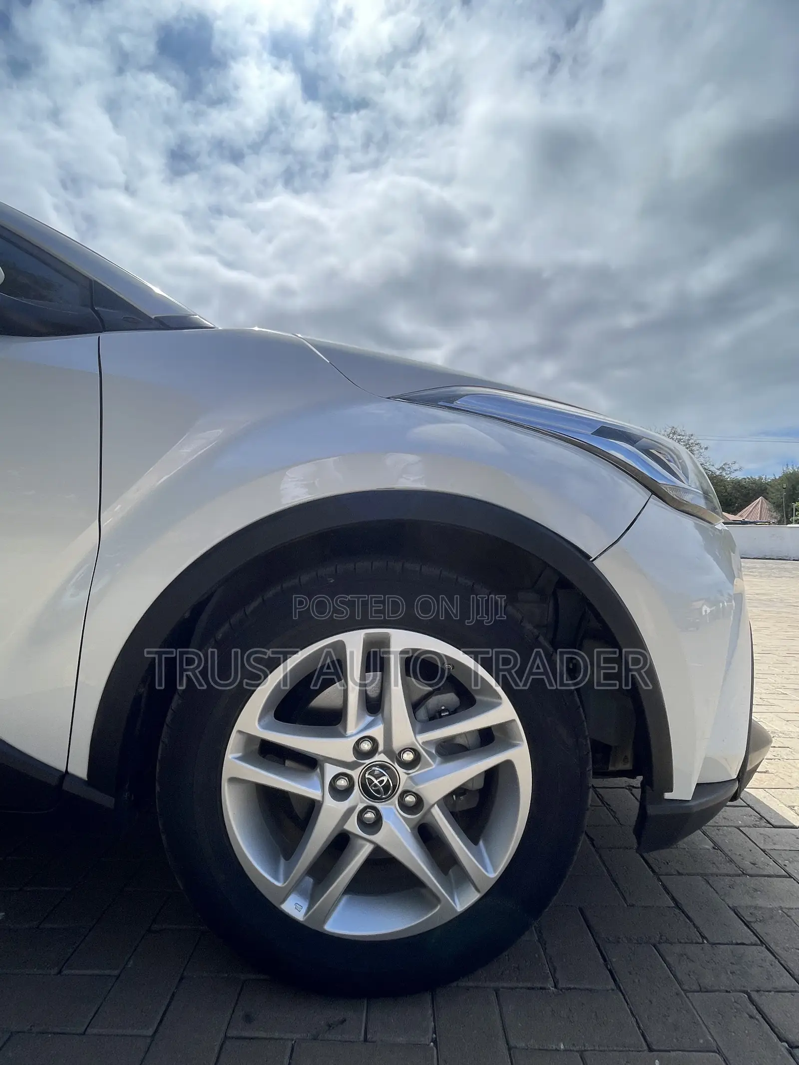 Toyota C-HR 2022 White