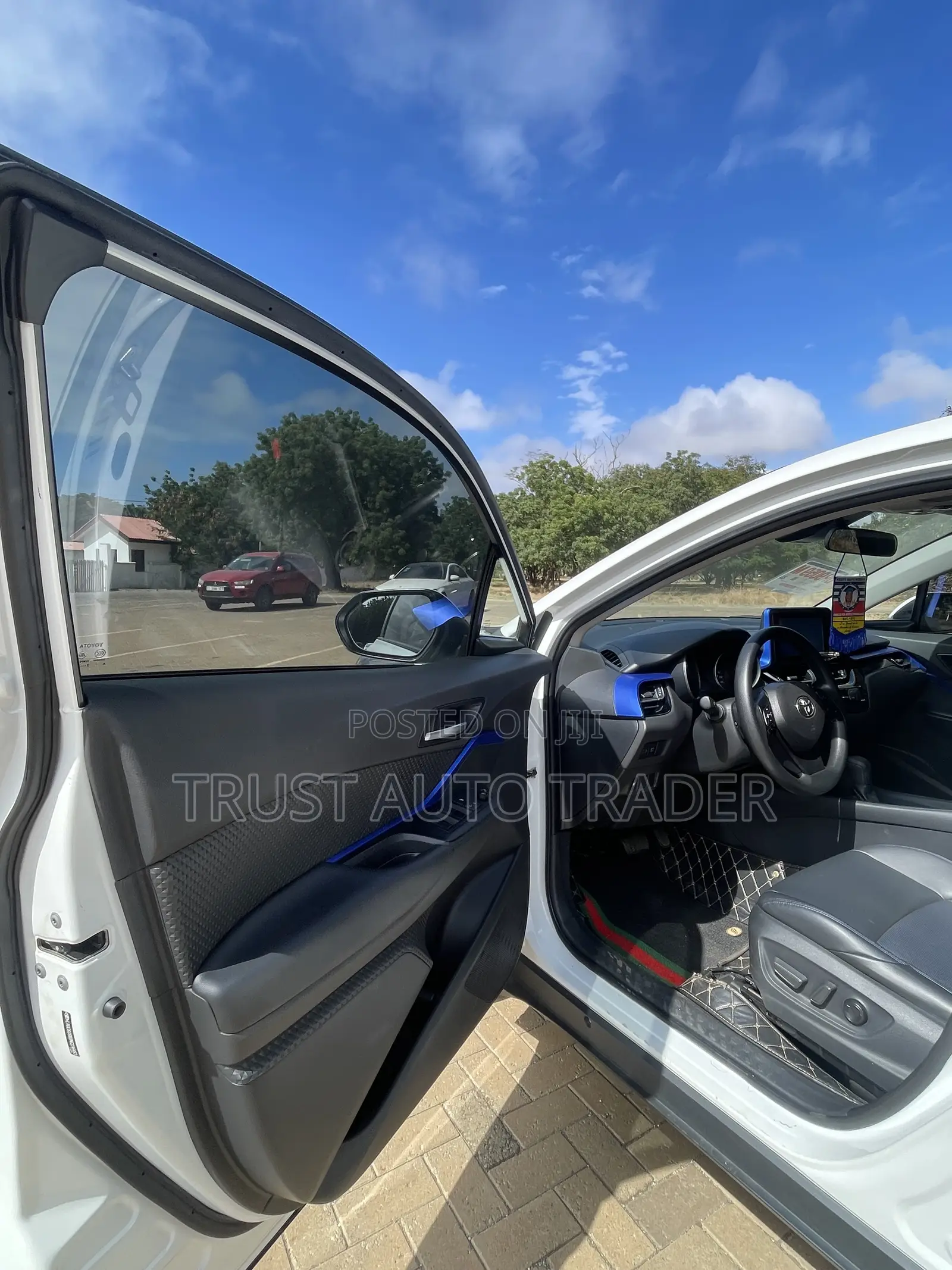Toyota C-HR 2022 White