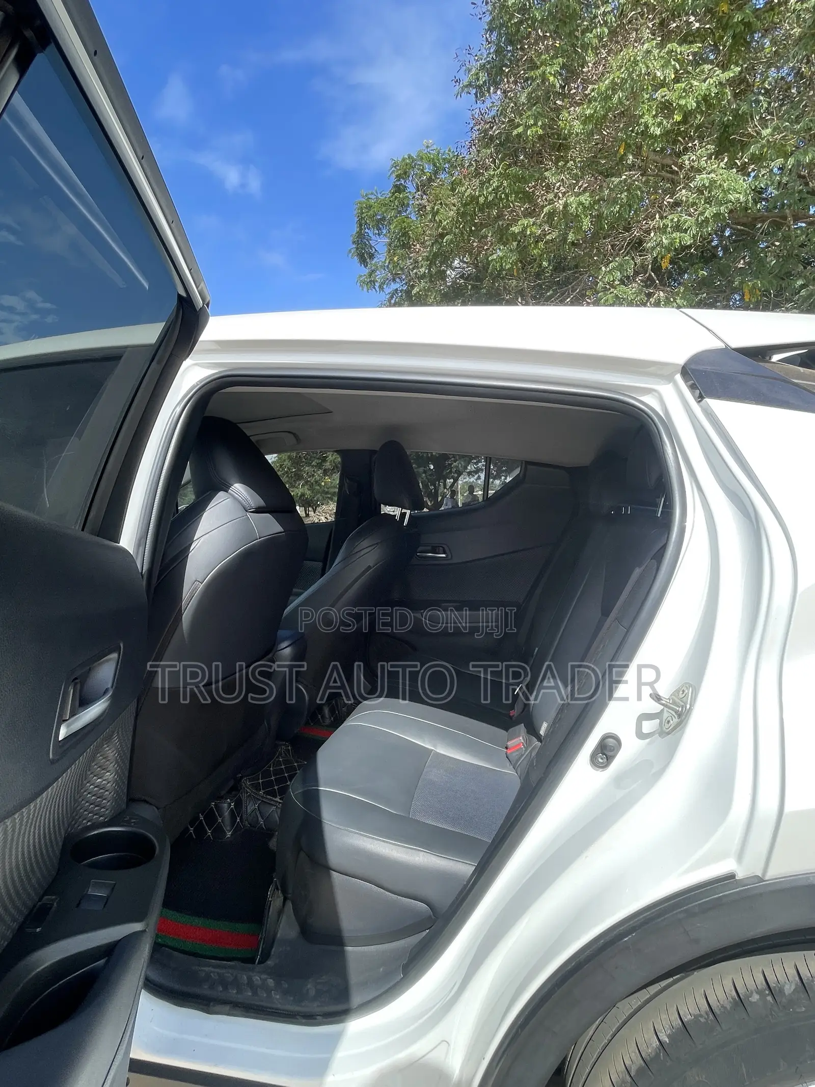 Toyota C-HR 2022 White