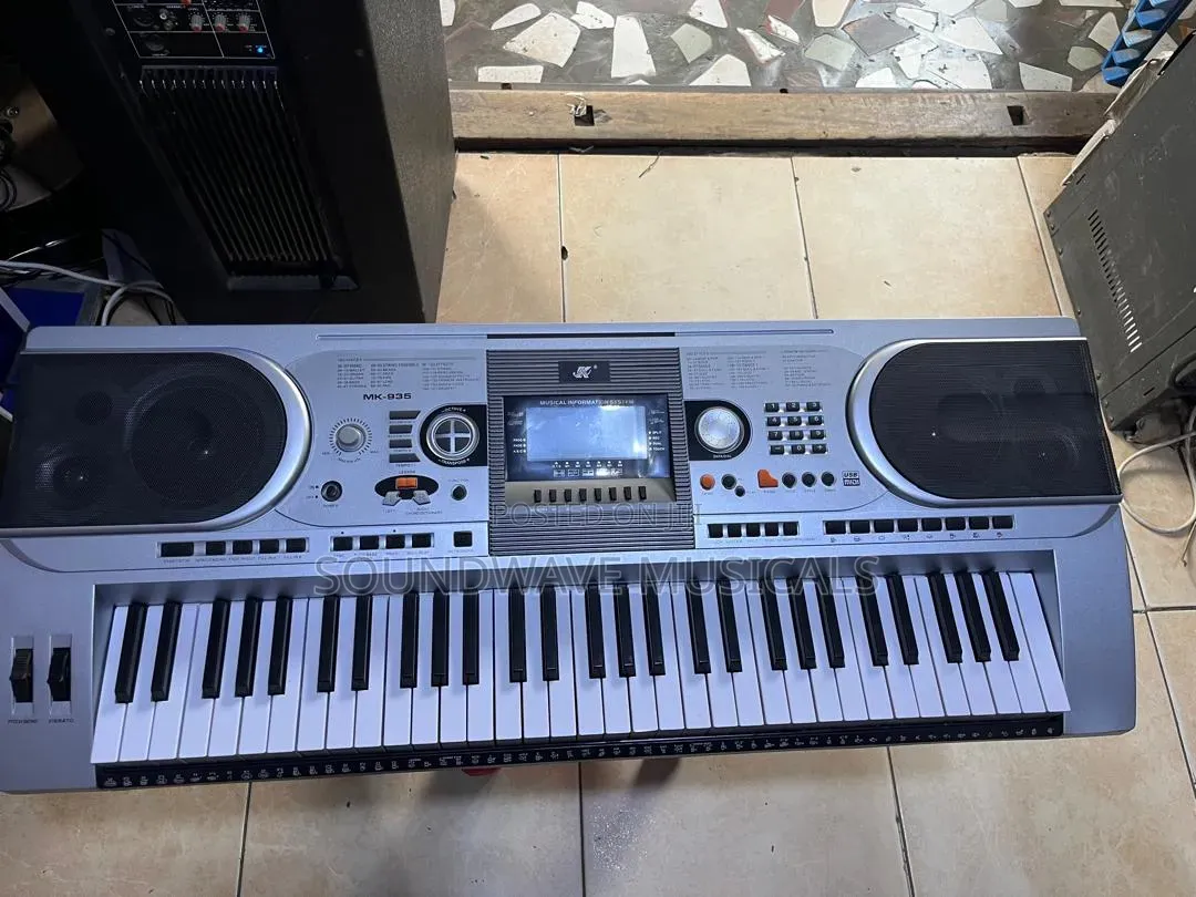 Keyboard MK 935