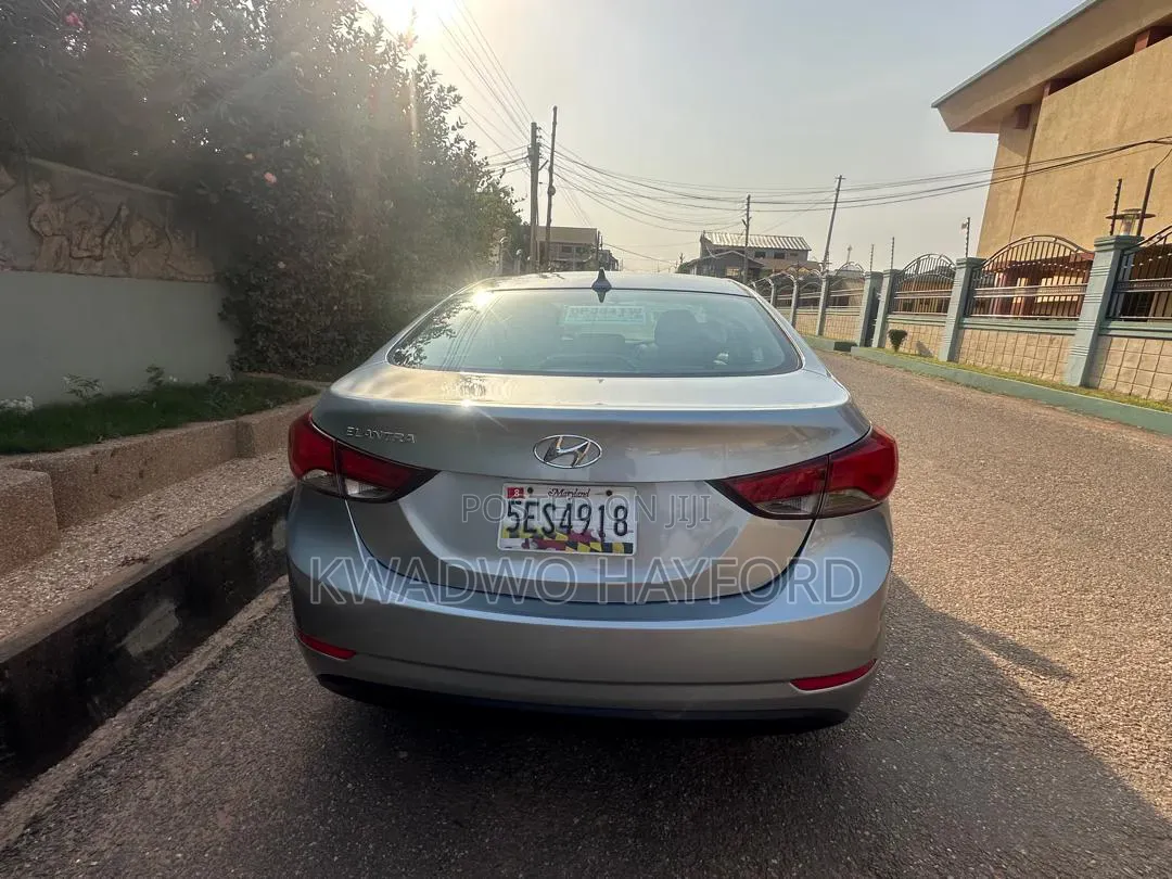 Hyundai Elantra Limited 4dr Sedan (1.8L 4cyl 6A) 2015 Silver