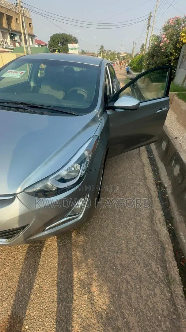 Hyundai Elantra Limited 4dr Sedan (1.8L 4cyl 6A) 2015 Silver