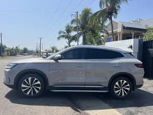 New BYD Song Pro DM-i 2023 Off white