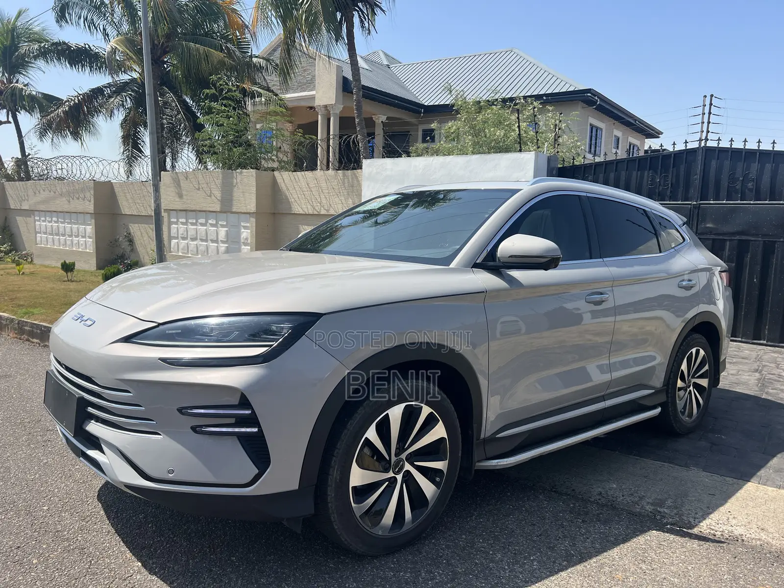 New BYD Song Pro DM-i 2023 Off white