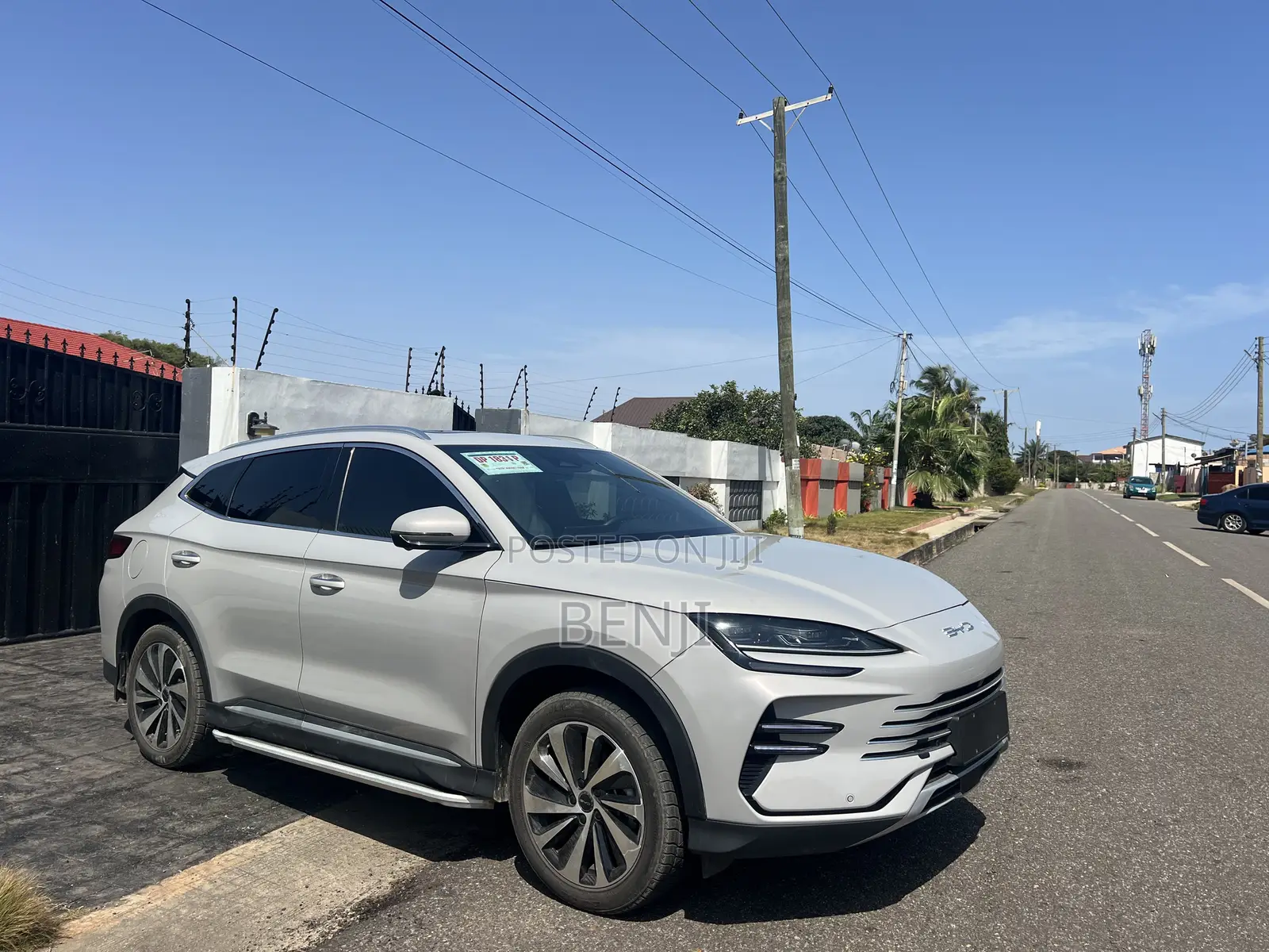 New BYD Song Pro DM-i 2023 Off white