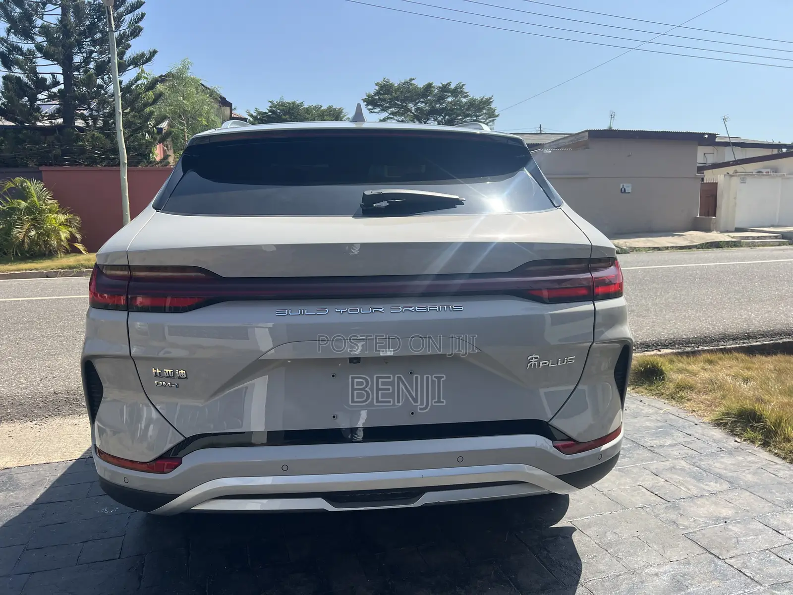 New BYD Song Pro DM-i 2023 Off white