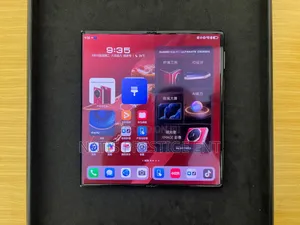 New Huawei Mate XT Ultimate Design 512 GB Black