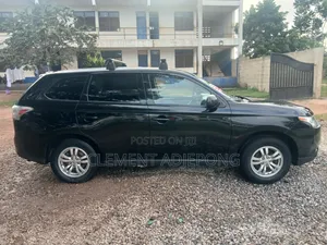 Mitsubishi Outlander 2014 Black