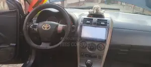 Toyota Corolla 2010 Black