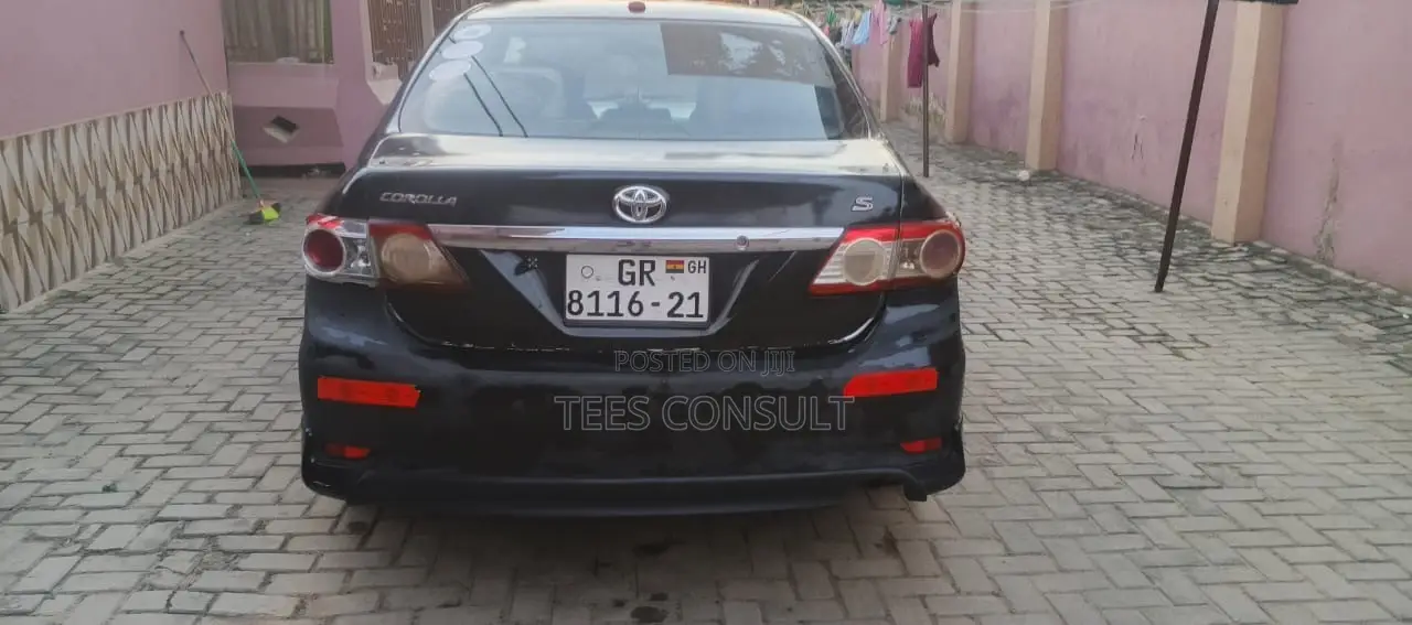 Toyota Corolla 2010 Black