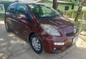 Toyota Vitz 2010 Brown