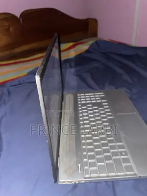 Laptop HP Pavilion 15 8GB Intel Core i5 HDD+SSD 1T