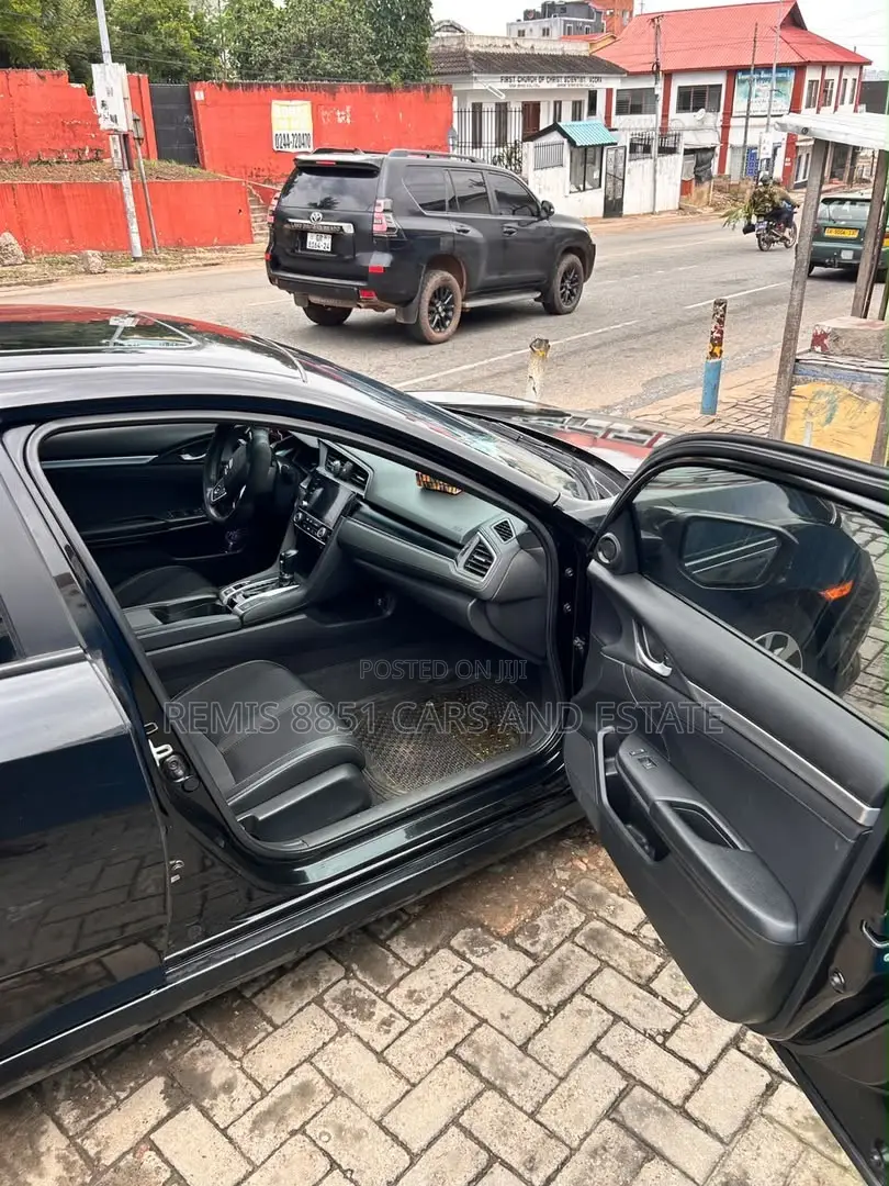 Honda Civic Sport Hatchback 2020 Black