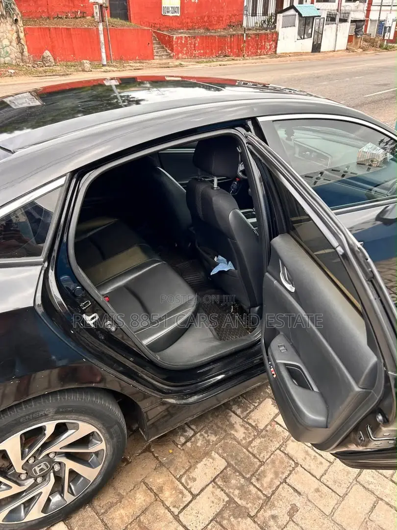 Honda Civic Sport Hatchback 2020 Black