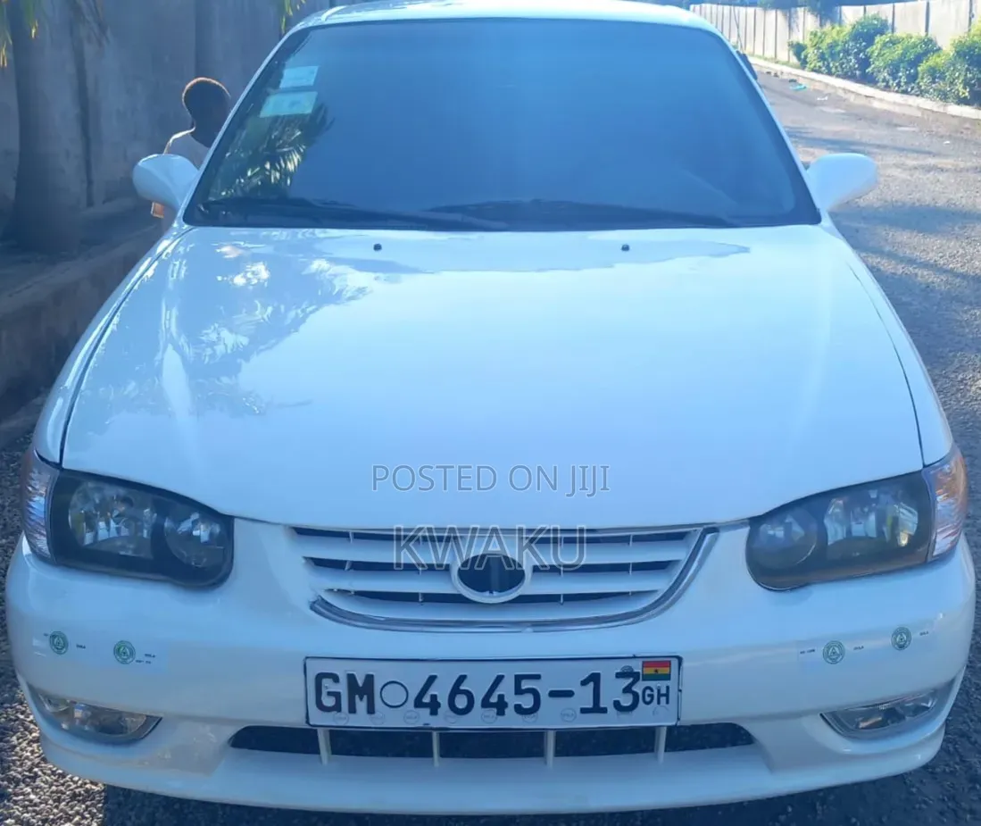 Toyota Corolla 2002 White