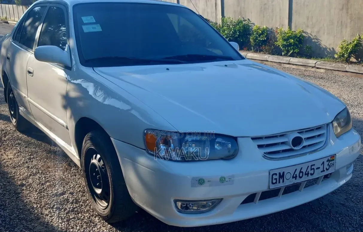 Toyota Corolla 2002 White