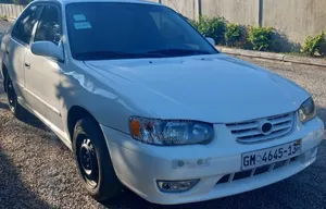 Toyota Corolla 2002 White