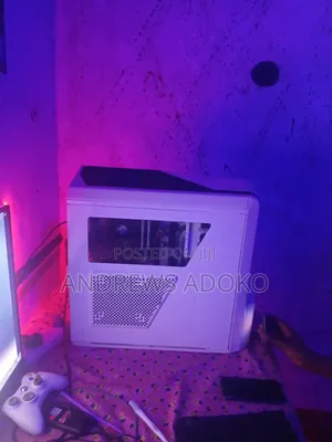 Desktop Computer 8GB Intel Core i7 SSD 500GB