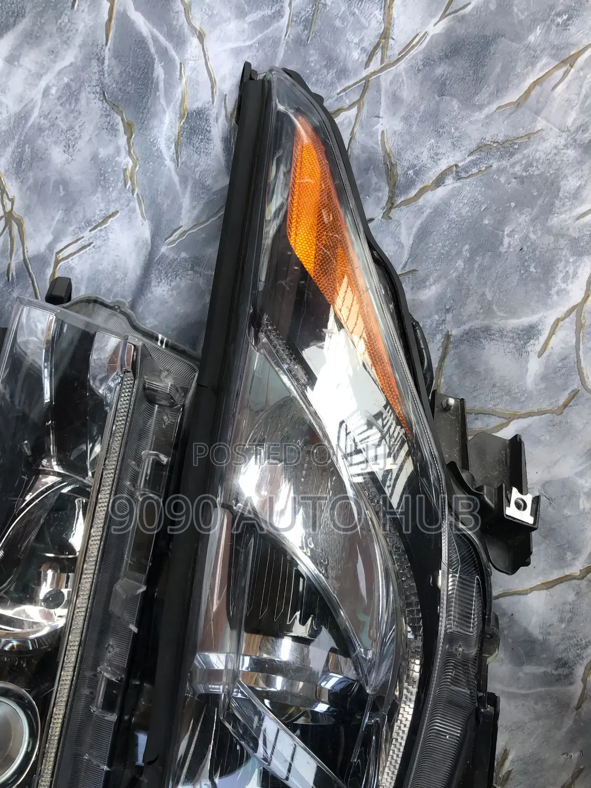  Toyota Highlander 2014, 2015, 2016 Headlight – OEM | Foreign Used