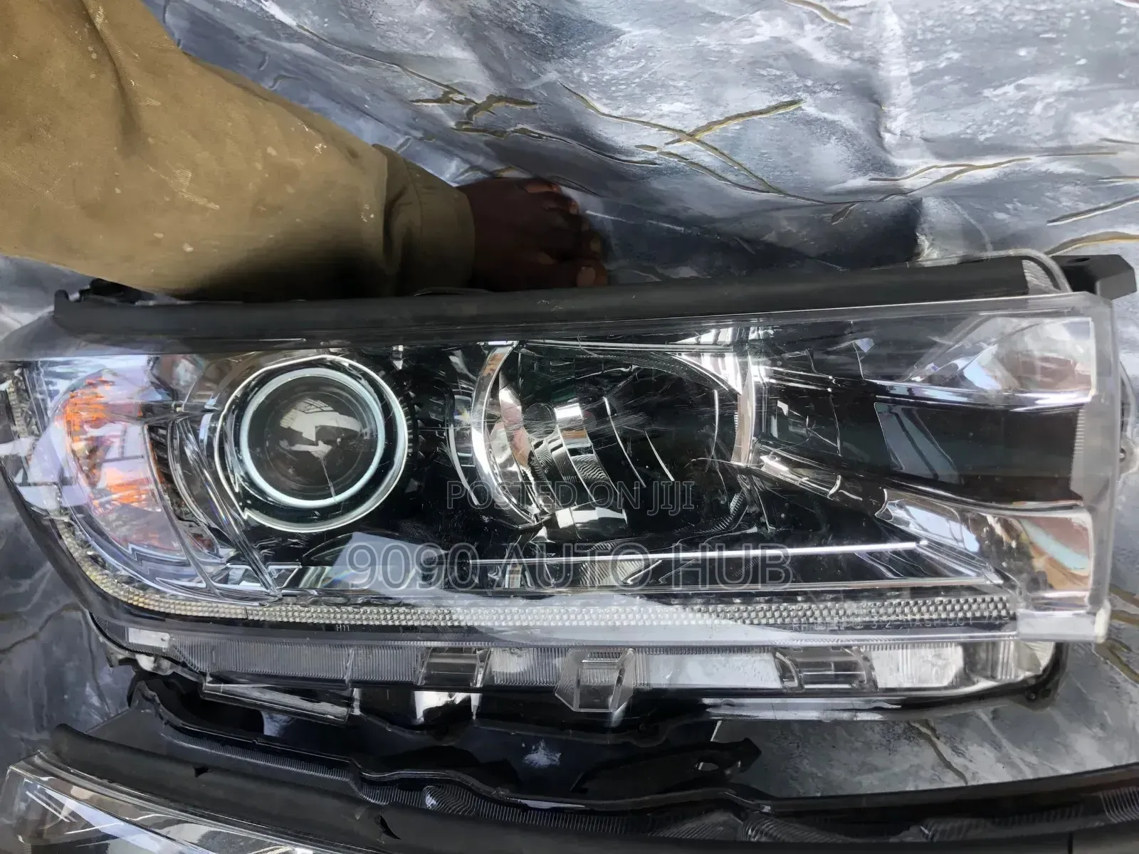  Toyota Highlander 2014, 2015, 2016 Headlight – OEM | Foreign Used
