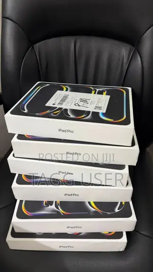 New Apple iPad Pro 13 (2025) 256 GB Black